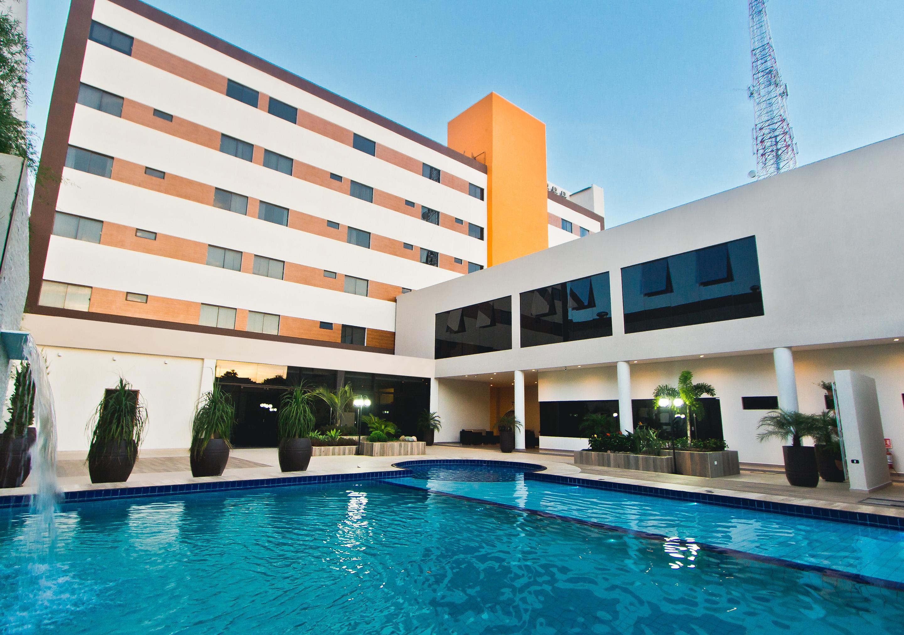 Megal Suites Hotel Ciudad del Este Exterior photo